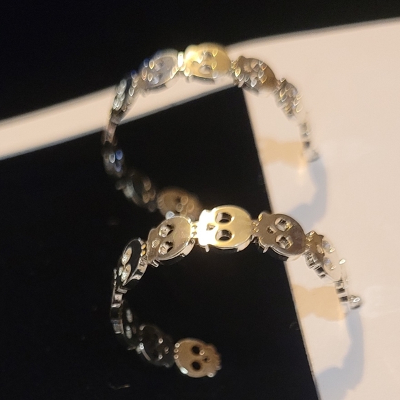 Lauren Conrad Silver Skull Hoop Earrings NWT - Picture 3 of 7